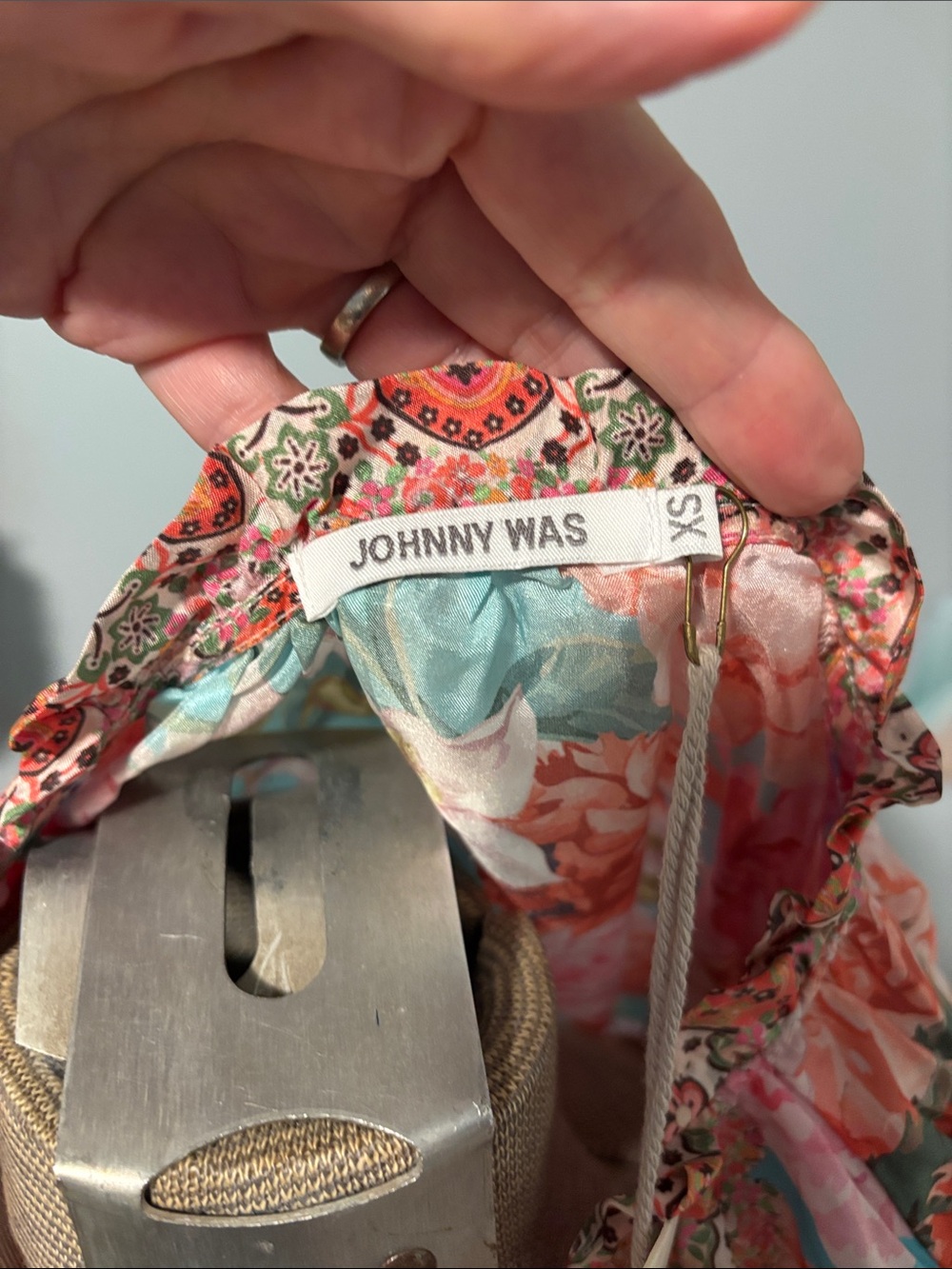 Johnny Was 100% Silk Rose Narcisa Pink Floral Split-Neck Long Sleeve Blouse - Picture 10 of 12